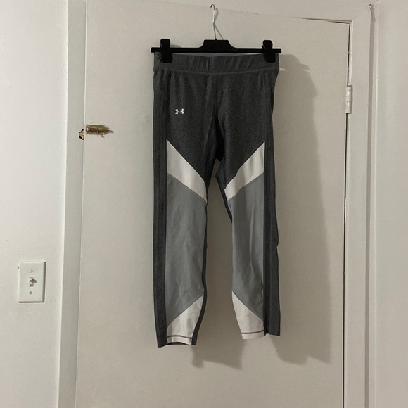 UNDER ARMOUR - Colour blocked ankle crop leggings - Small - Picture 2 of 3